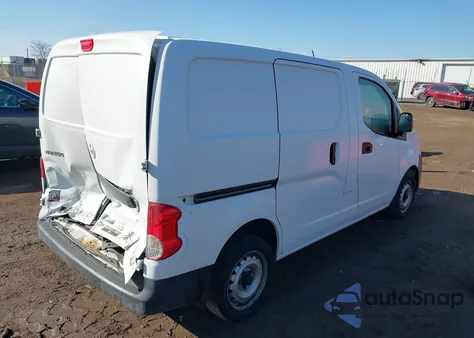 2015 Nissan Nv200 S z USA, uszkodzony, nr VIN 3N6CM0KN9FK733625